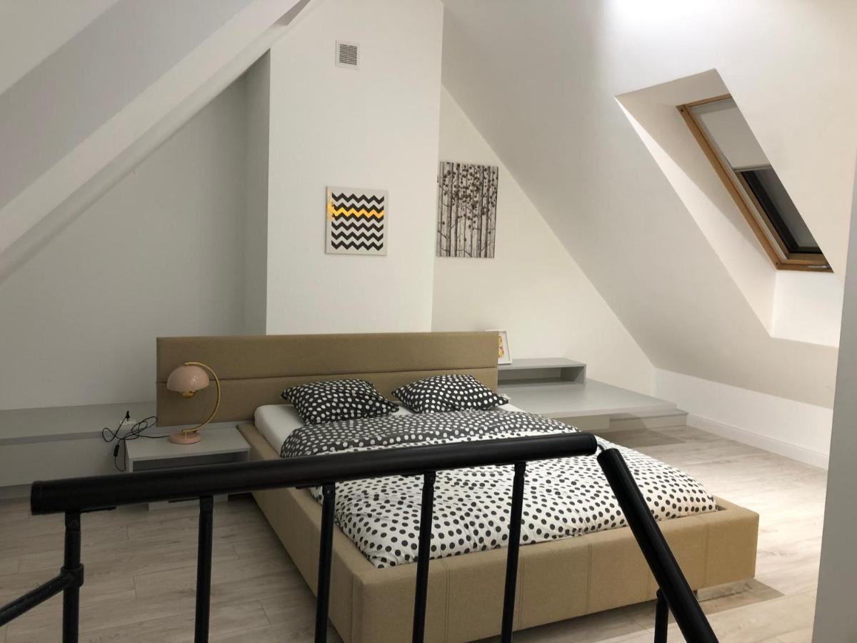 Absyntapart - Bulwar Staromiejski Wroclaw Bagian luar foto