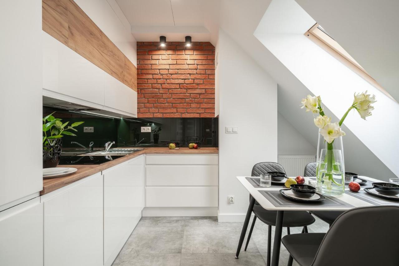 Absyntapart - Bulwar Staromiejski Wroclaw Bagian luar foto